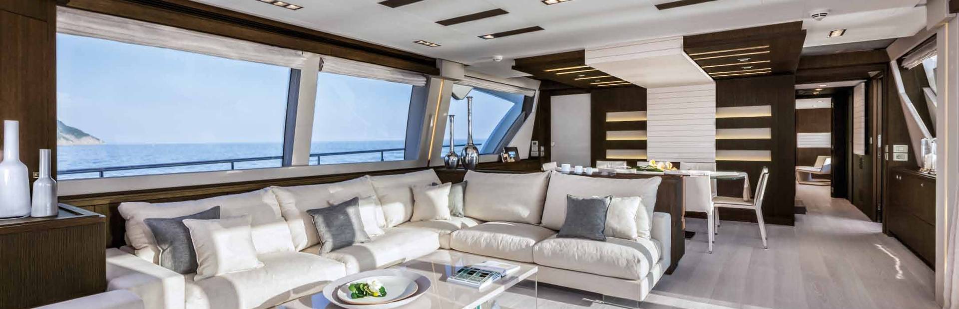 Custom Line 100' Yacht