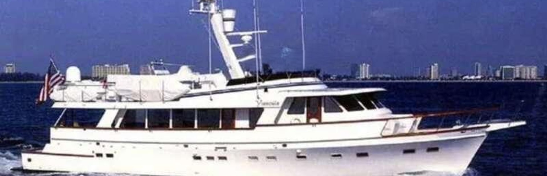 Westport 77 Yacht