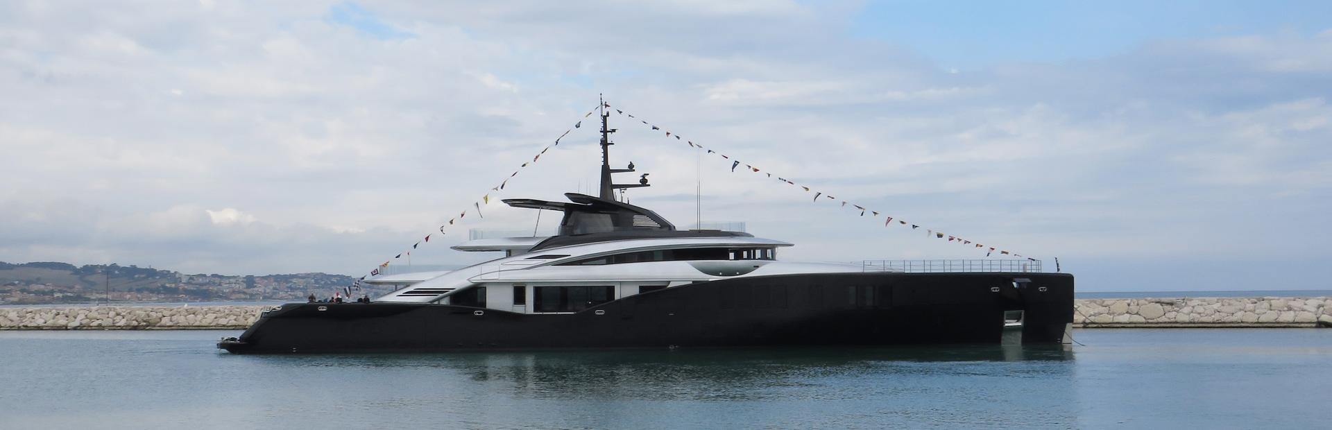 Gran Turismo 67M Yacht