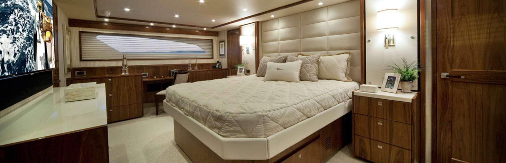 92C Yacht