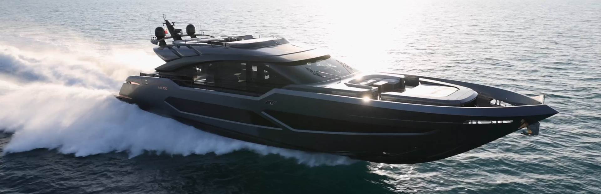 AB 100 Yacht