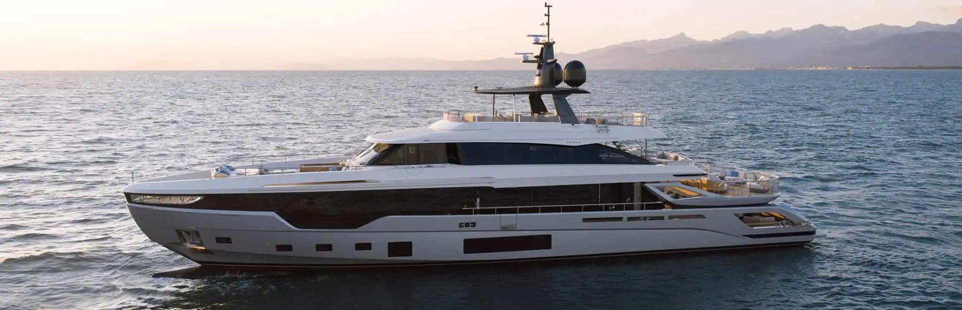 Grande Trideck Yacht