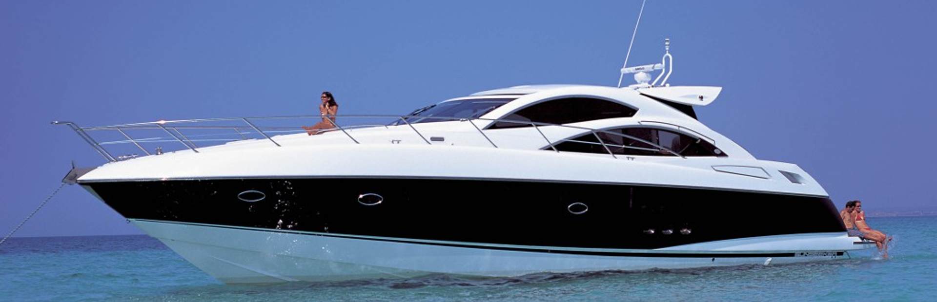 Predator 62 Yacht
