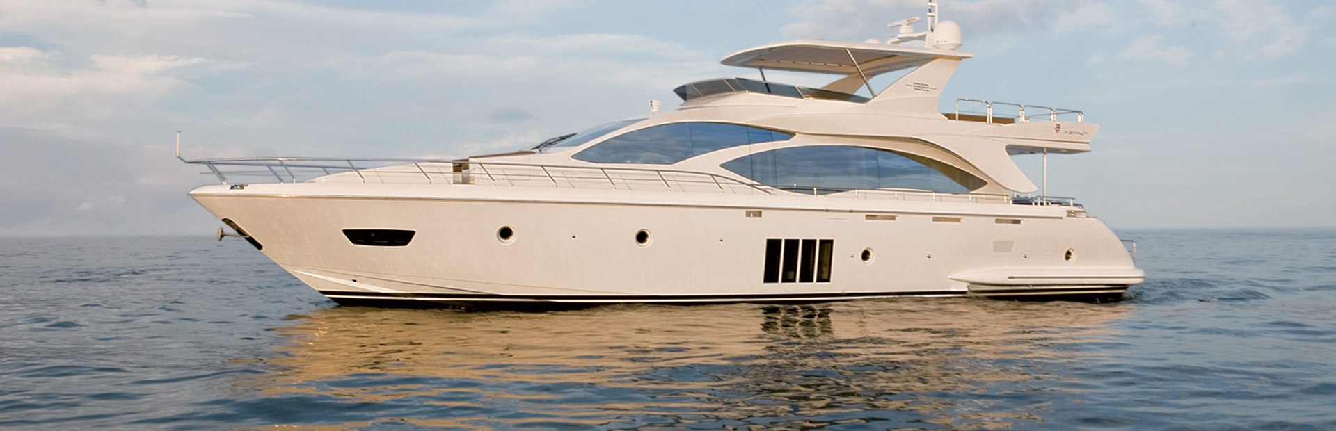 Azimut 82 Yacht