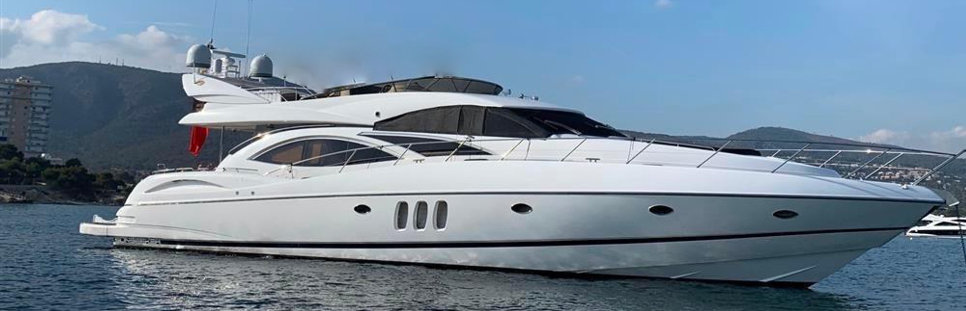 Manhattan 74 Yacht