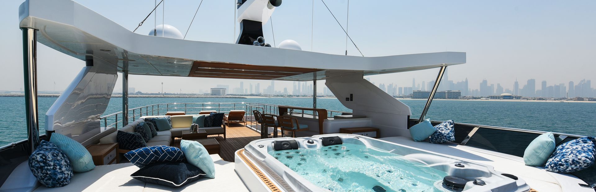 Majesty 120 Yacht