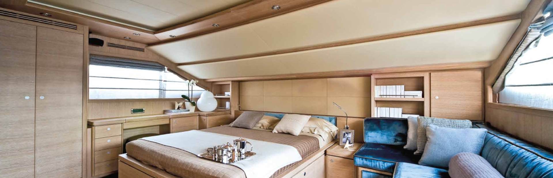 Custom Line 112 Yacht