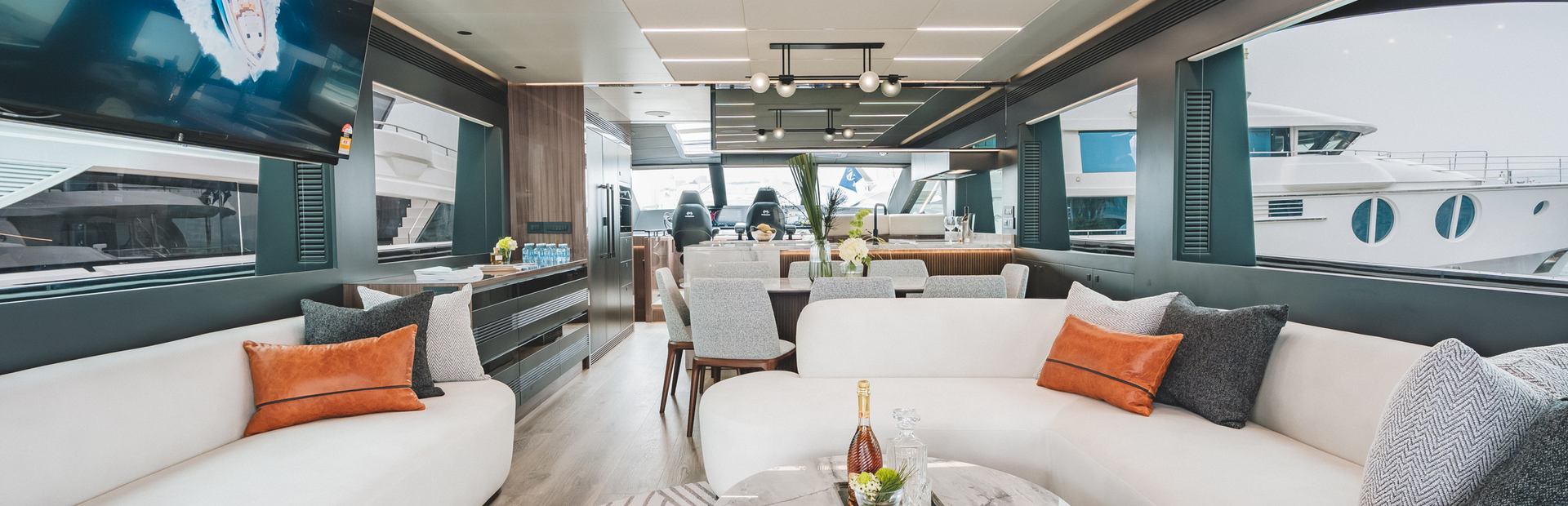 ES88 Yacht