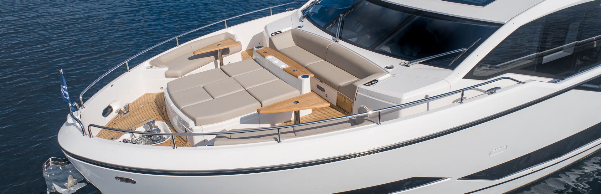 90 Ocean Yacht