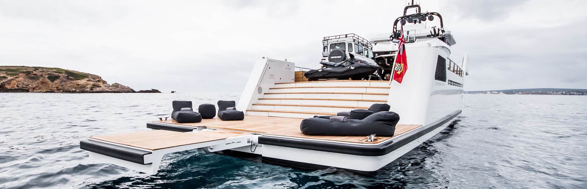 27 YXT Yacht