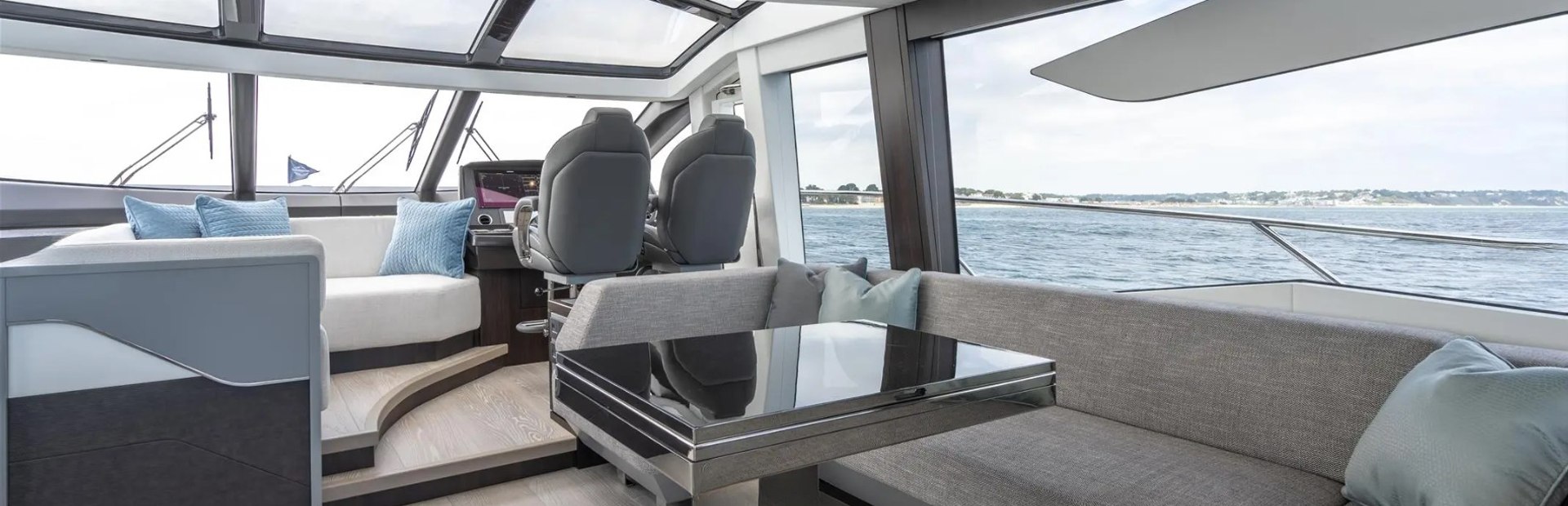 Predator 75 Yacht