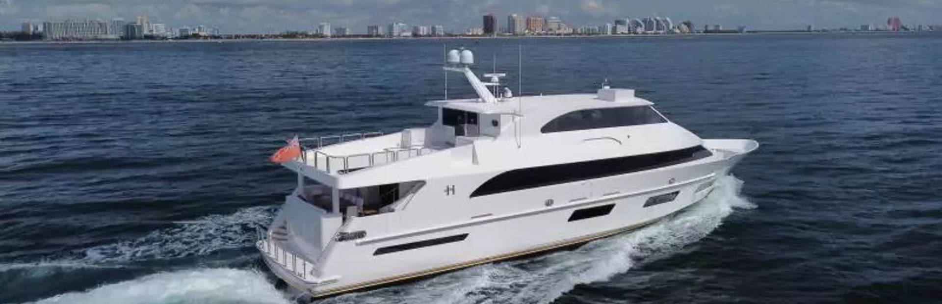 Hargrave 108 Sky Lounge Yacht