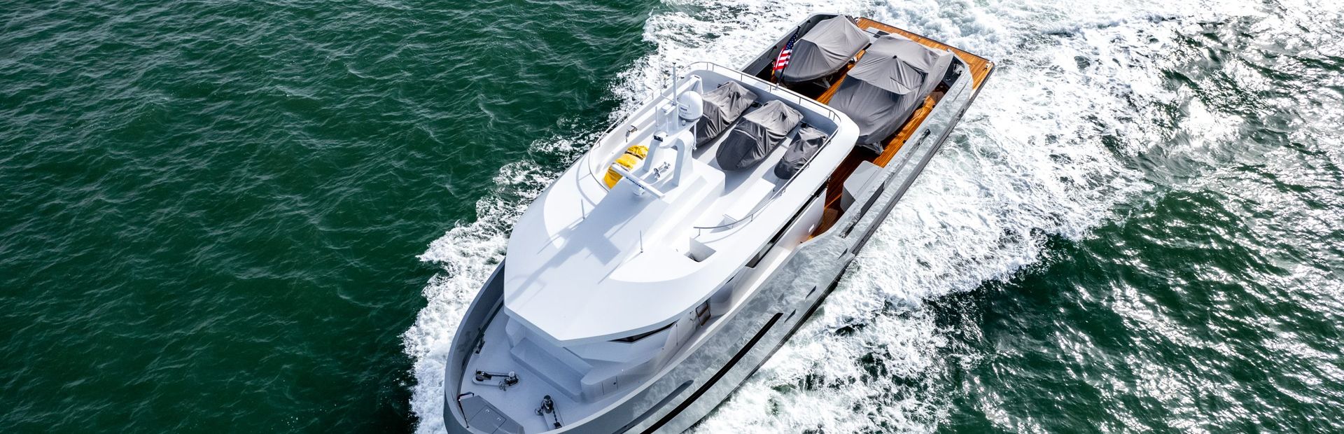 Crossover 27 Yacht