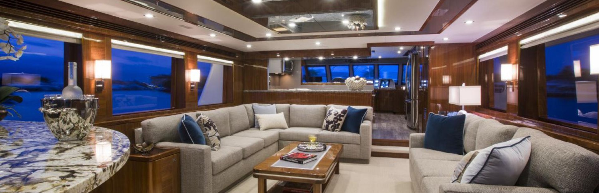860 Cockpit Motoryacht Yacht