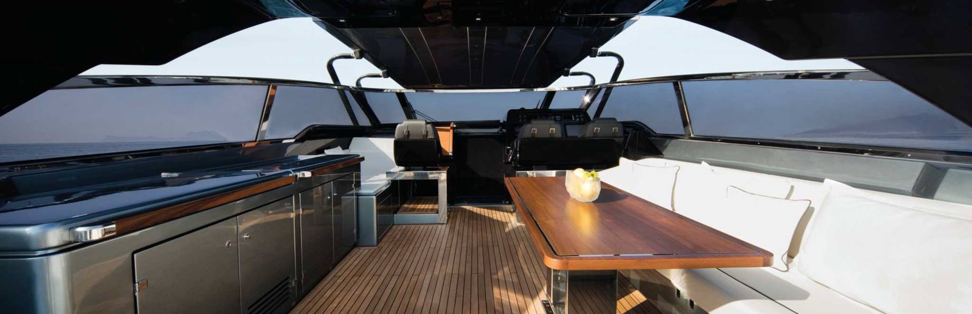 76' Bahamas Yacht