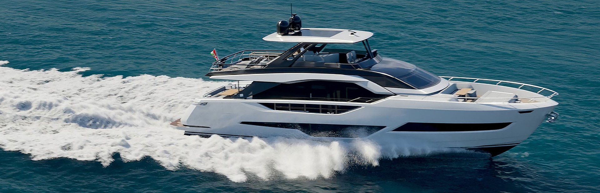 Ferretti 800 Yacht