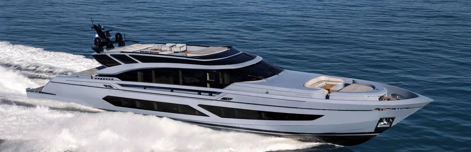 AB 130 Yacht