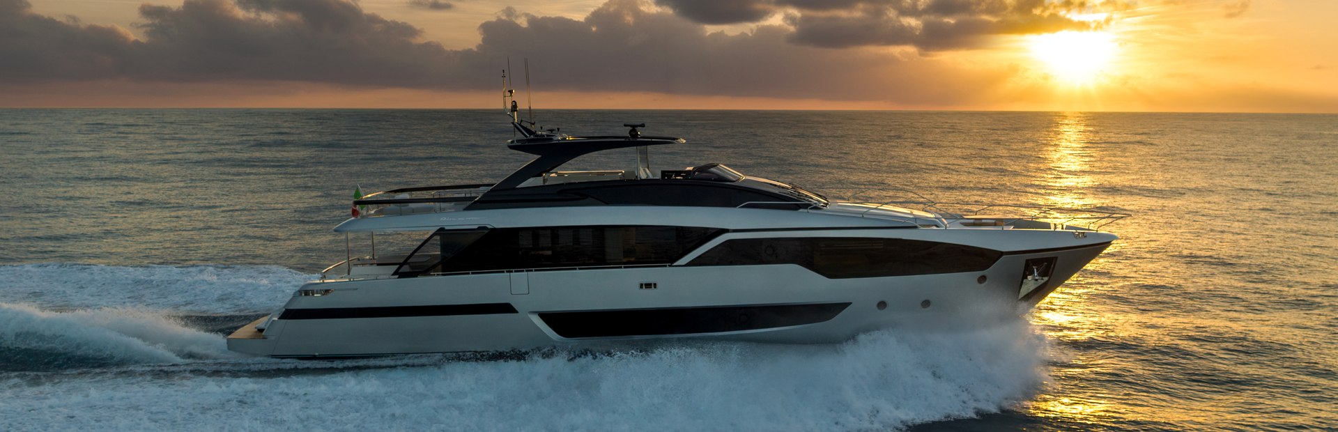 96' Argo Super Yacht