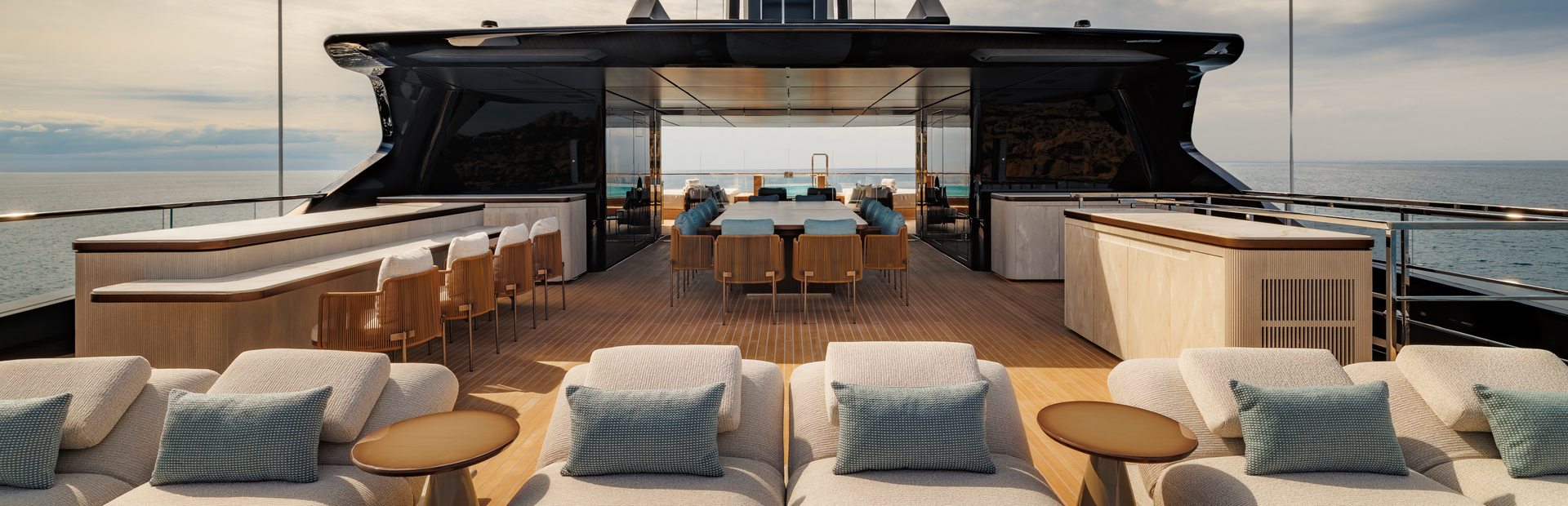 74Steel Yacht