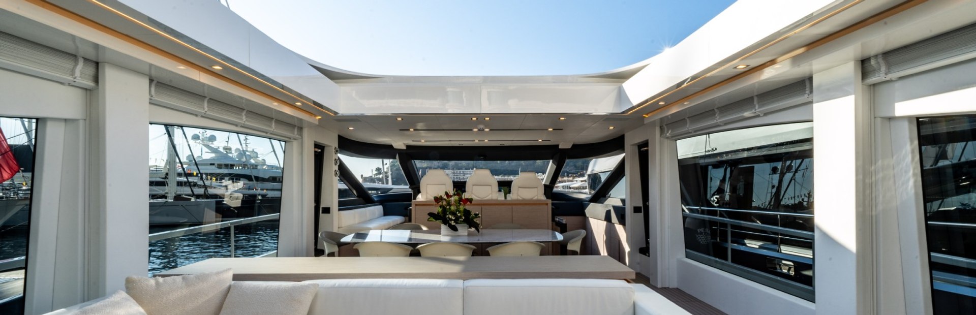 AB 100 Yacht
