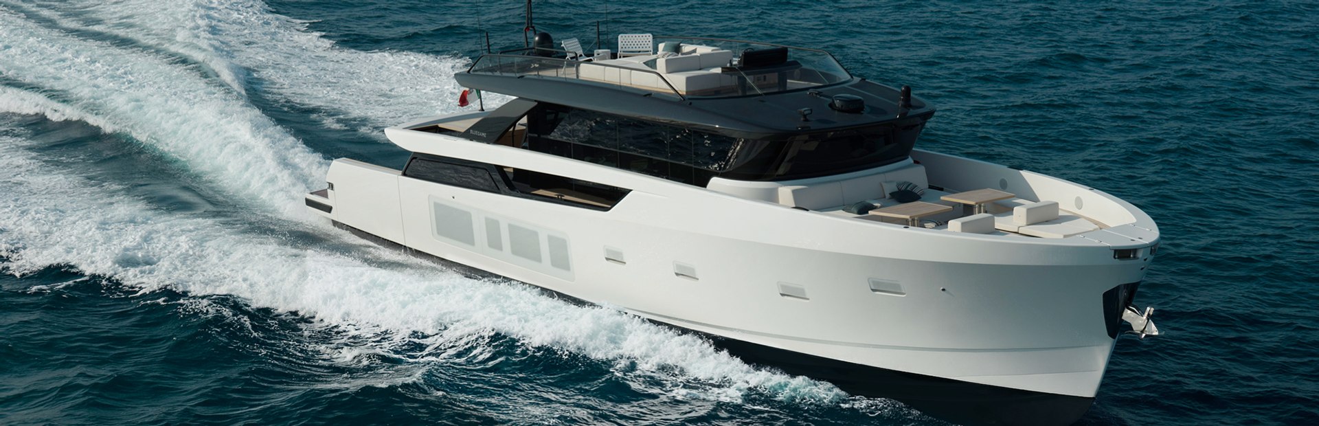 BGX83 Yacht