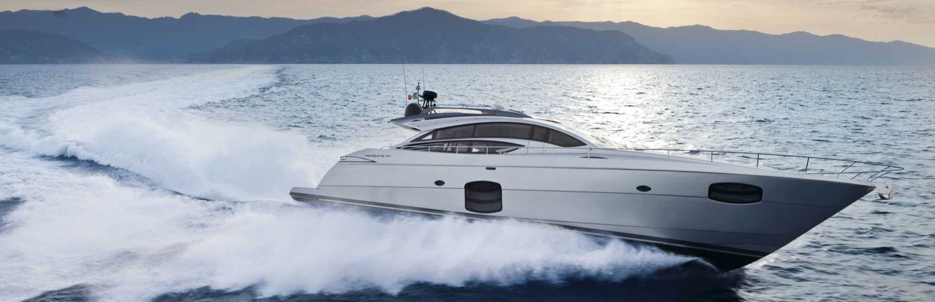 Pershing 74 Yacht