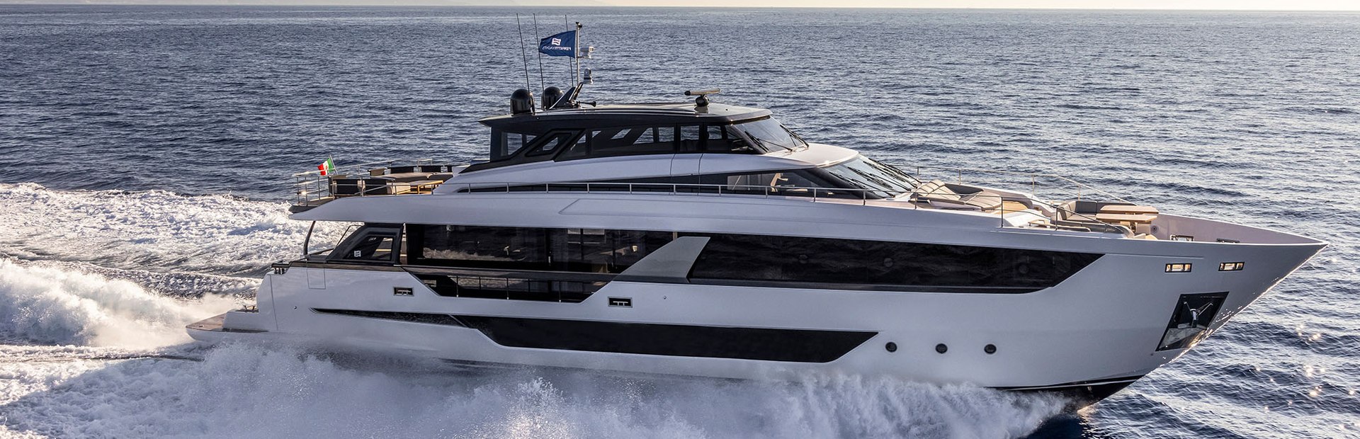 Ferretti 1000 Skydeck Yacht