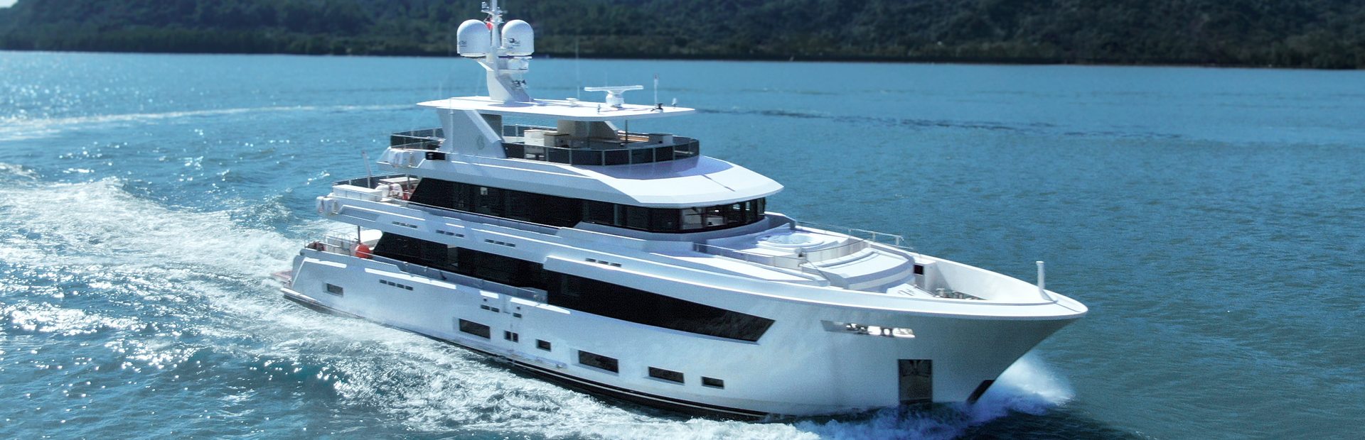 130 Explorer Yacht