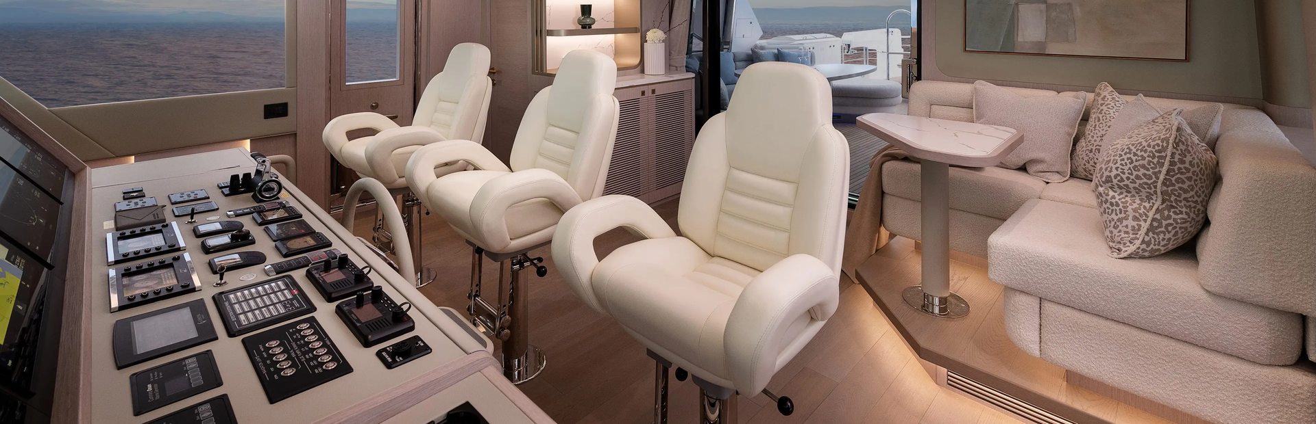 FD90 Skyline Yacht
