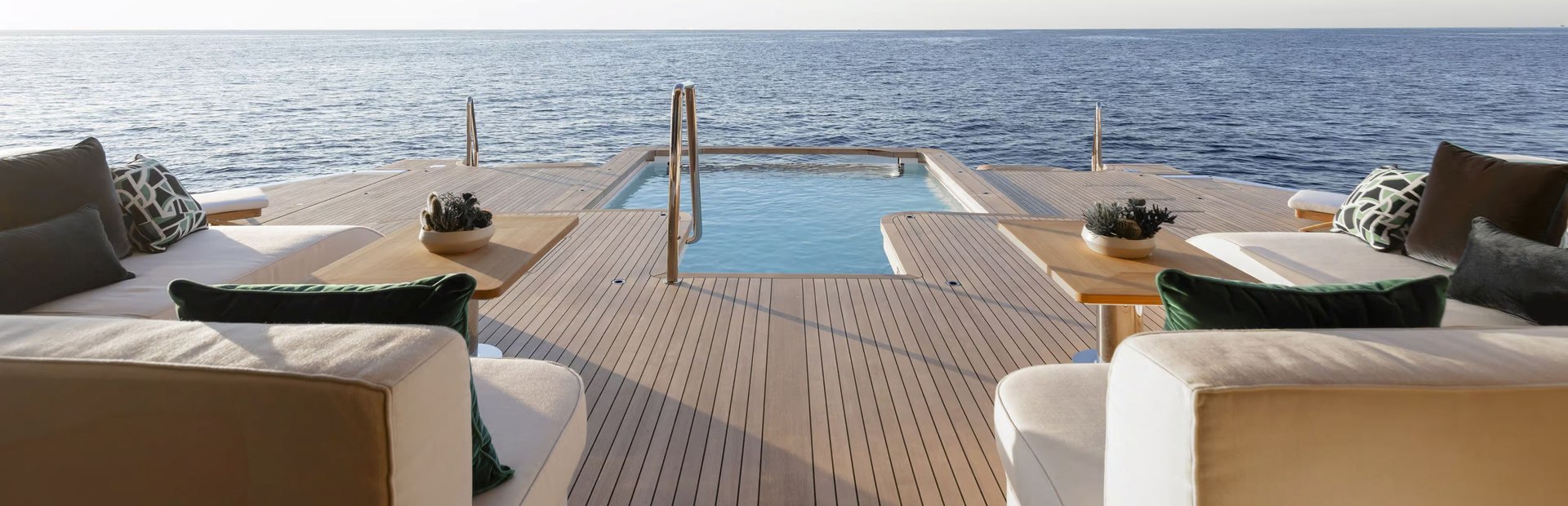 B.Now 67M Oasis Yacht