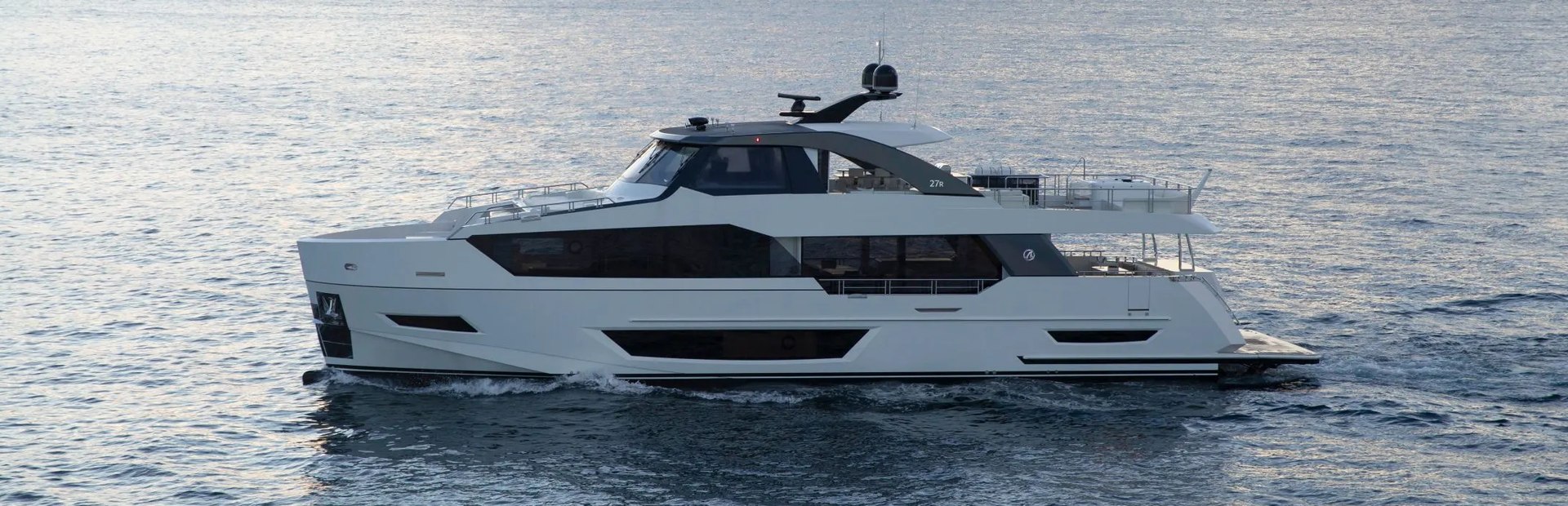 27R NGP Yacht