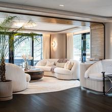 M Yacht 