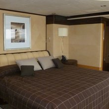 Vision Yacht Brown Guest Stateroom