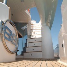Majesty 88 Yacht 