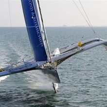 Ultim' Emotion Yacht 