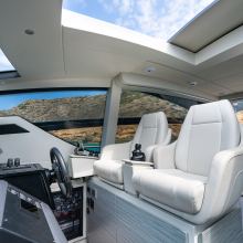 Dr No Yacht 