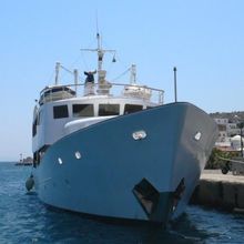 Eliki Yacht Front View