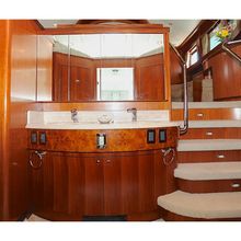 Luna Yacht 