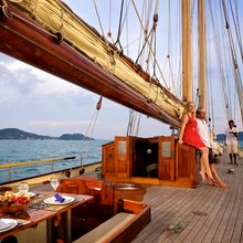 Sunshine Yacht 