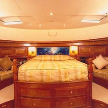 Tiga Belas Yacht 