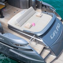 Dr No Yacht 