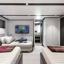 Genesia Yacht 