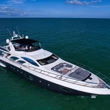 Intervention Yacht 