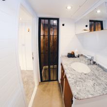 Escape Yacht 
