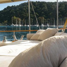 La Reine Yacht 