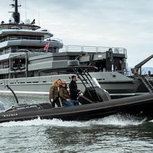 Q Yacht 
