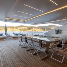 No Stress Yacht 