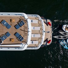 Sanibella Yacht 