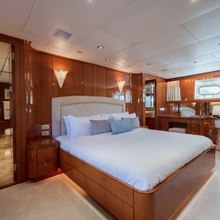 Heron Yacht 