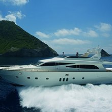 Larmera Yacht 